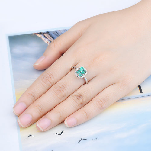 Four Emerald Stones form Emerald Shape Ring