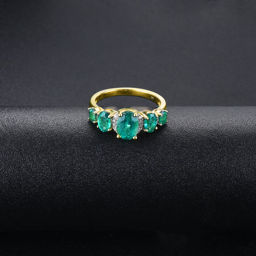 Oval Cut Emerald Ring with 14K Gold and Diamond