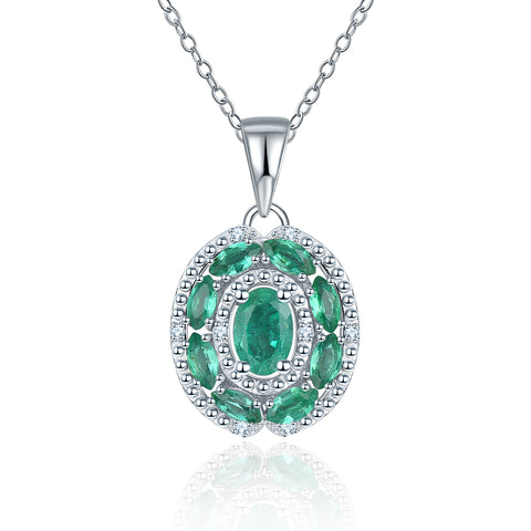 Elegant Emerald Necklace in Silver.