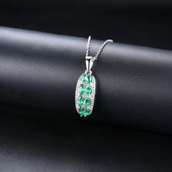 Elegant Silver and Emerald necklace