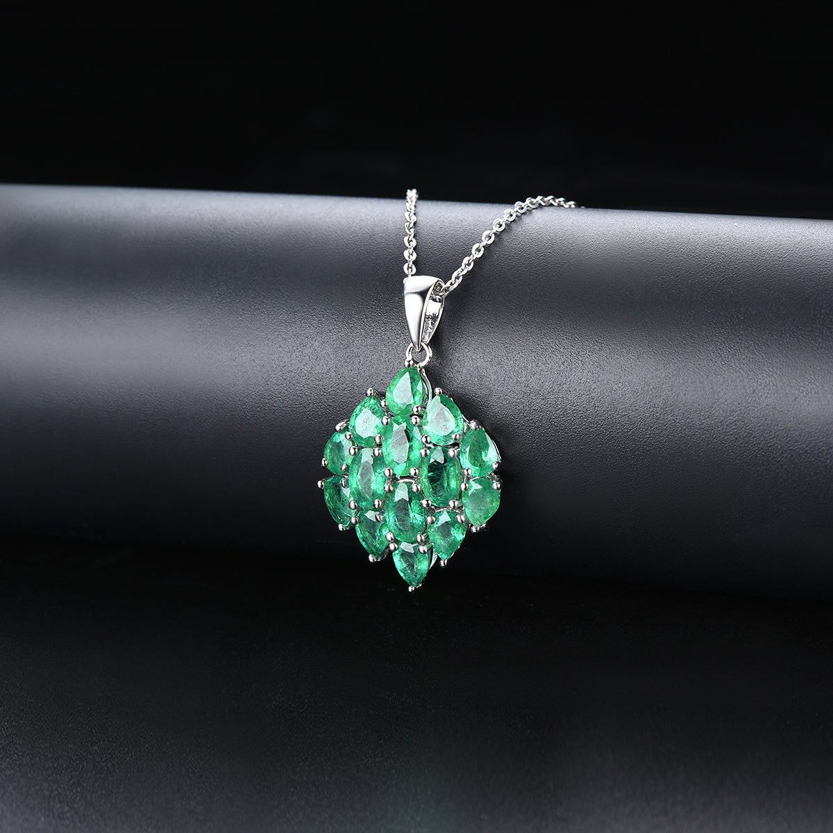 Large Emerald pendant necklace 14KT gold For Sale at 1stDibs