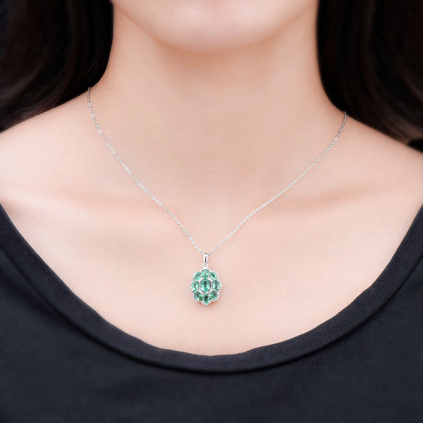 Glam Emerald Necklace in Silver