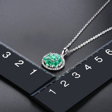 Load image into Gallery viewer, Round Elegant Emerald Necklace
