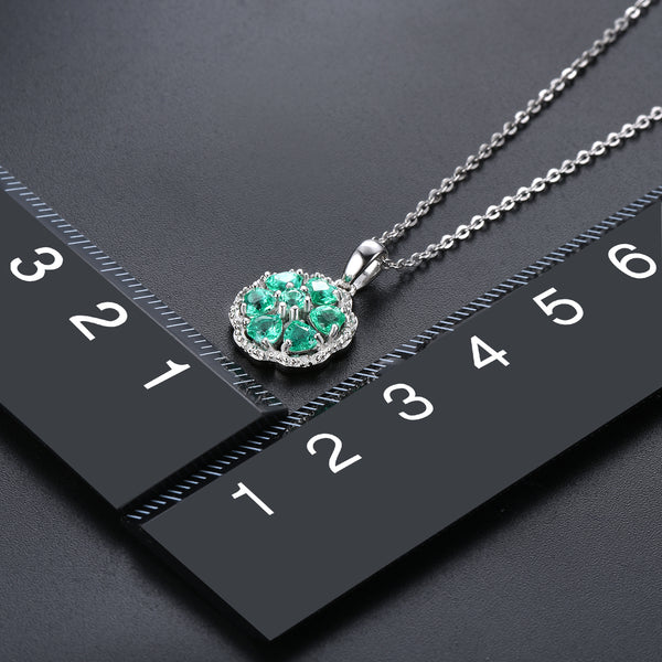 6 heart Shape Emerald Stones Pendant in Silver